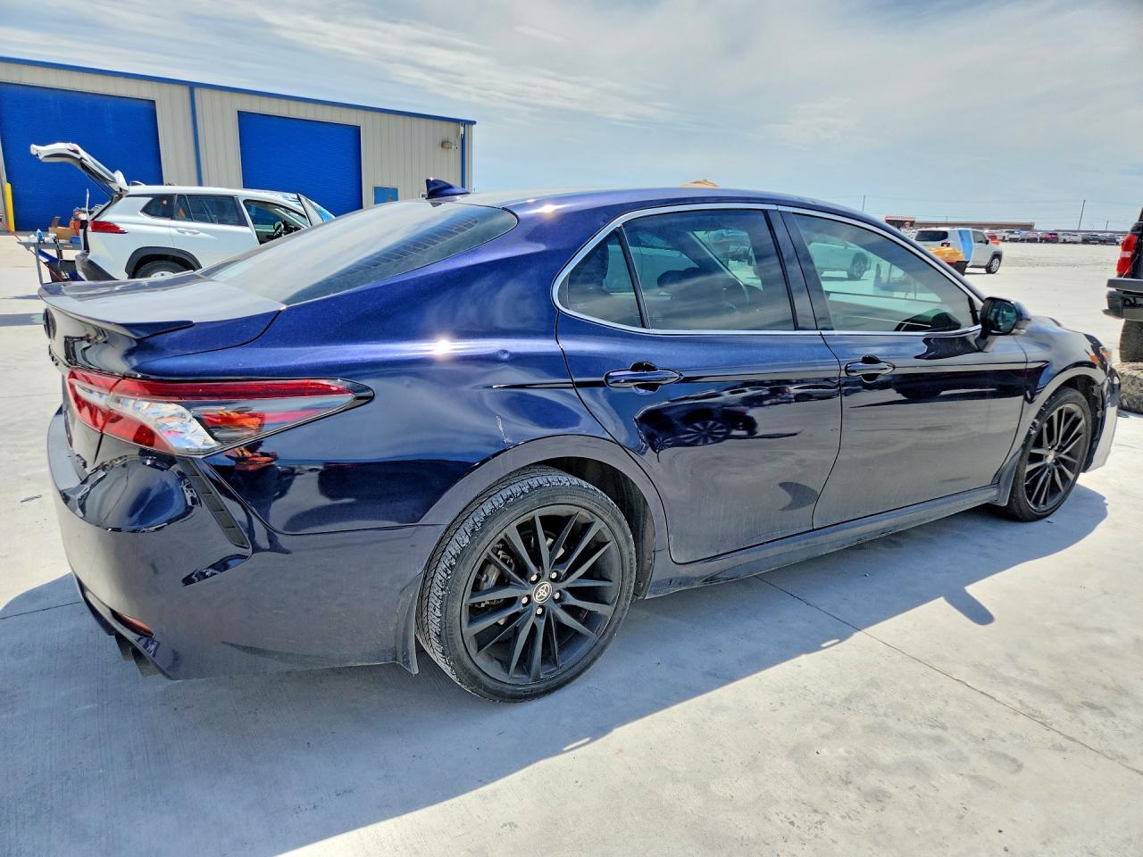 2022 TOYOTA CAMRY
