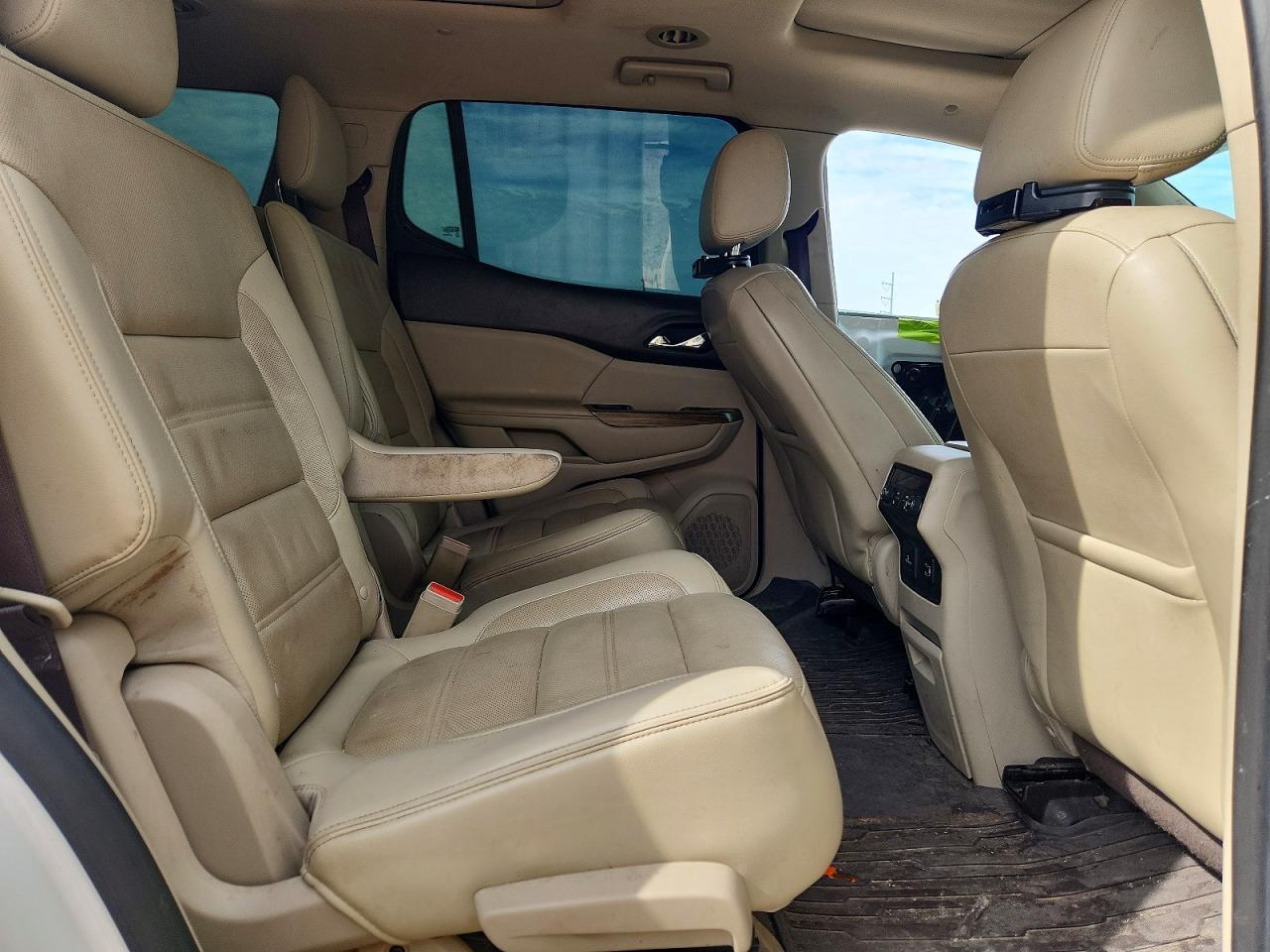 2017 GMC ACADIA