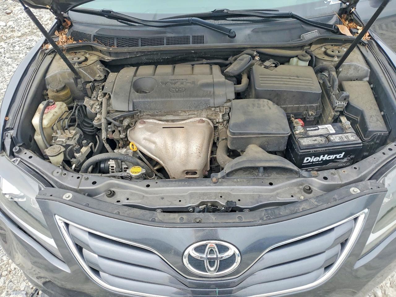 2011 TOYOTA CAMRY