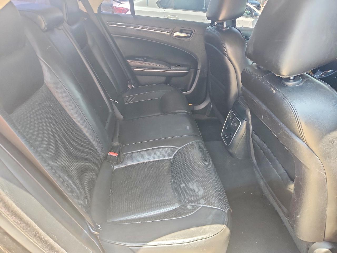 2020 CHRYSLER 300