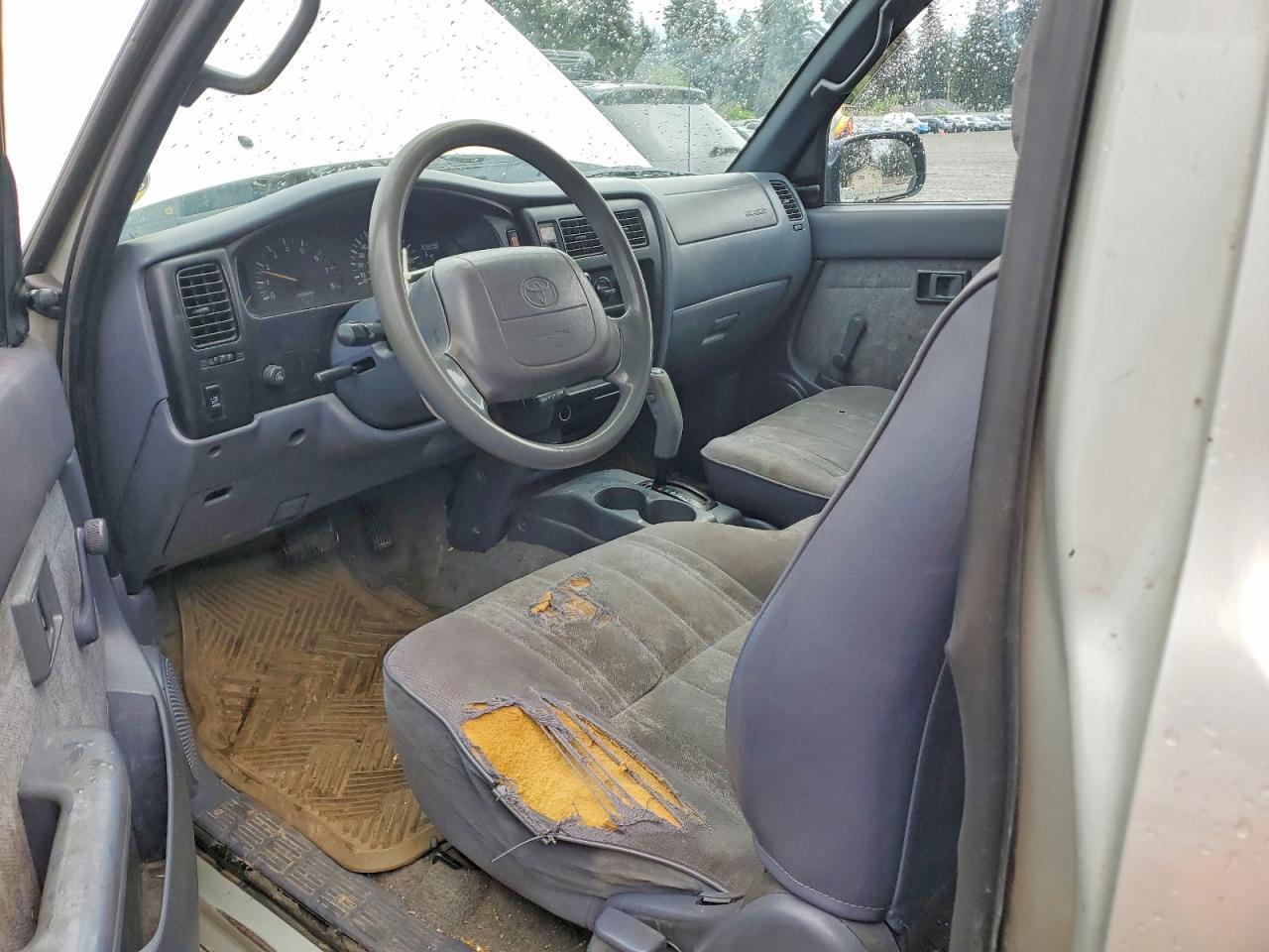 2000 TOYOTA TACOMA