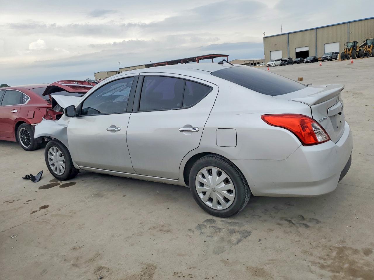 2018 NISSAN VERSA