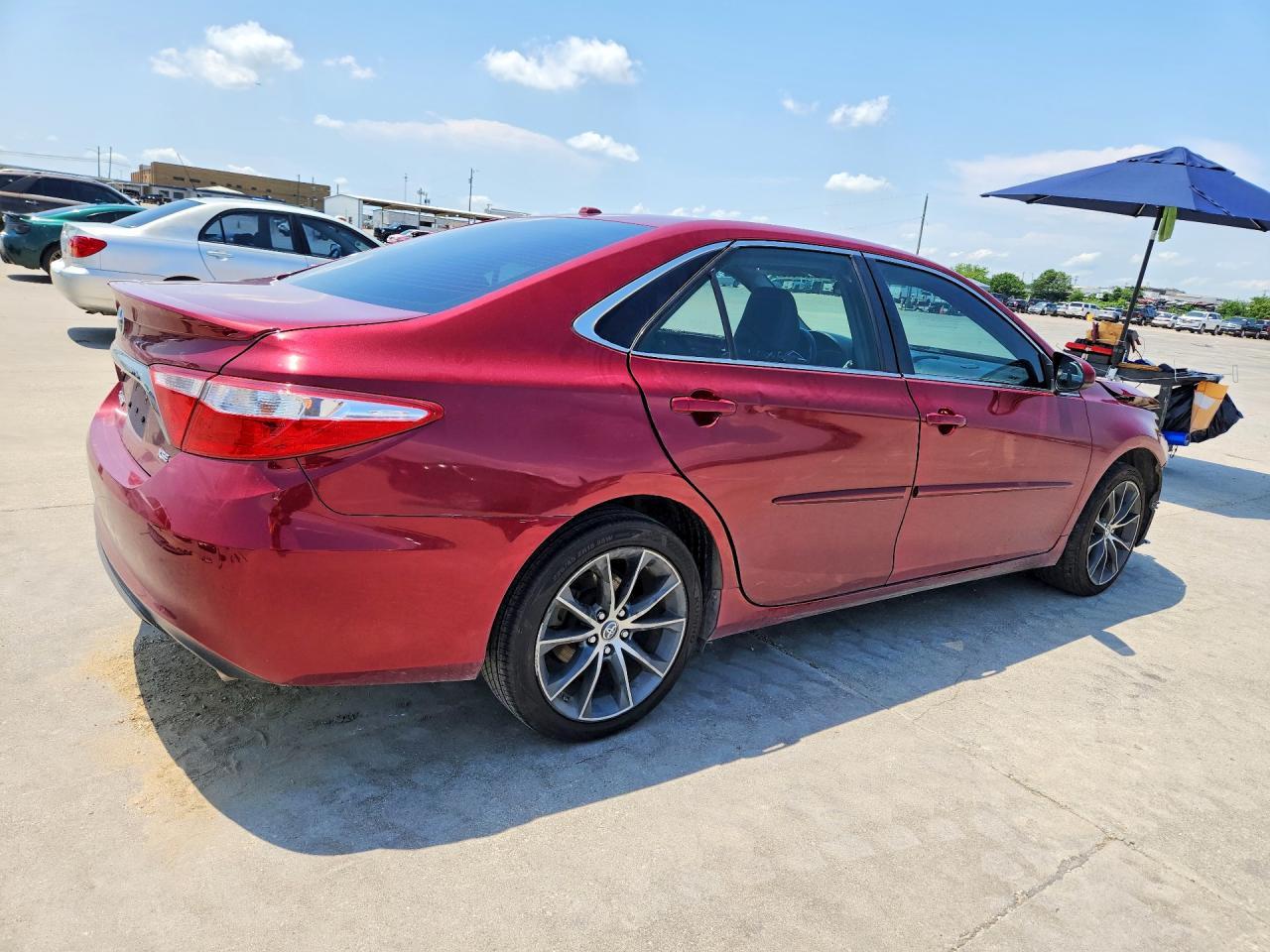 2015 TOYOTA CAMRY