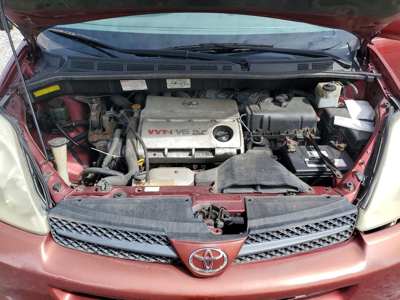 2005 TOYOTA SIENNA