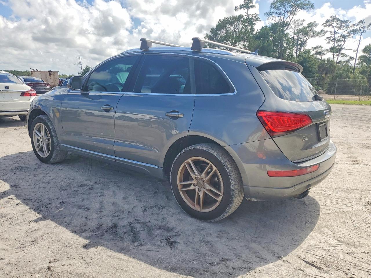 2015 AUDI Q5