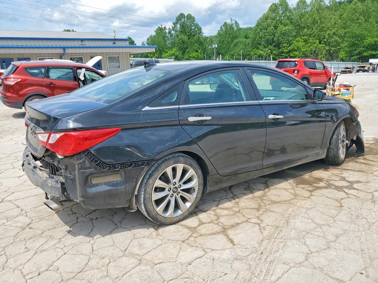 2013 HYUNDAI SONATA