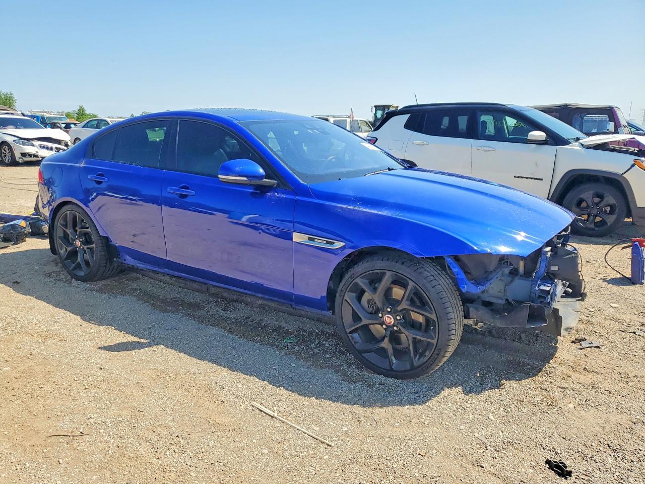 2017 JAGUAR XE