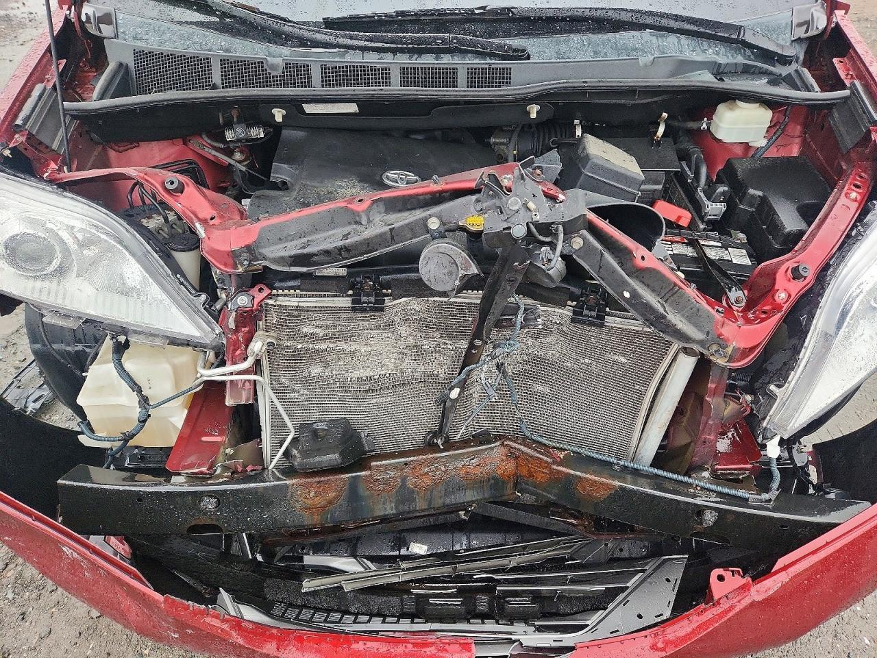2012 TOYOTA SIENNA
