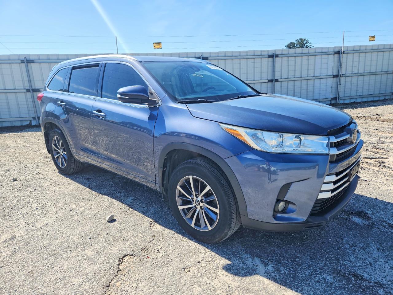 2018 TOYOTA HIGHLANDER