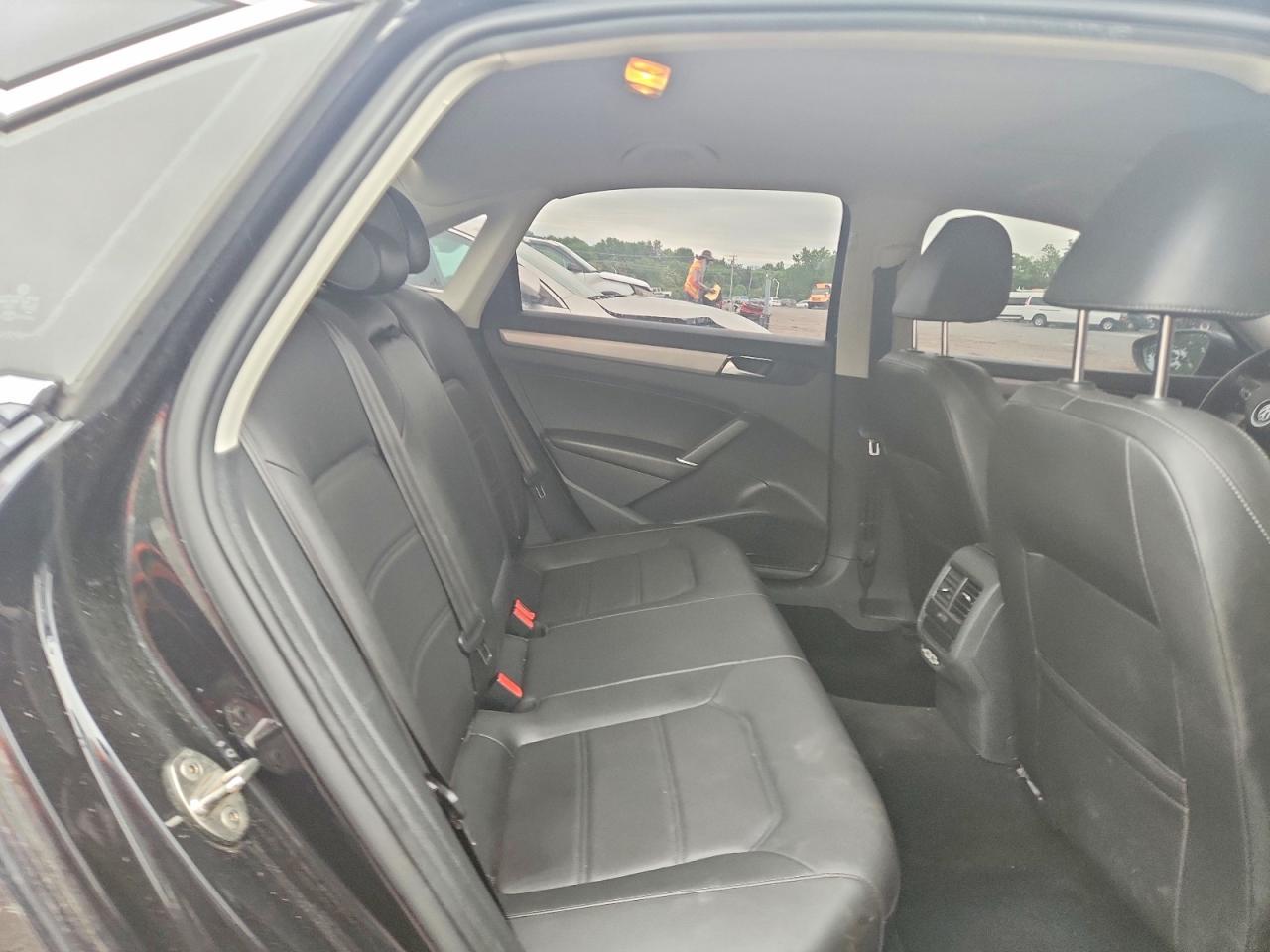 2021 VOLKSWAGEN Passat