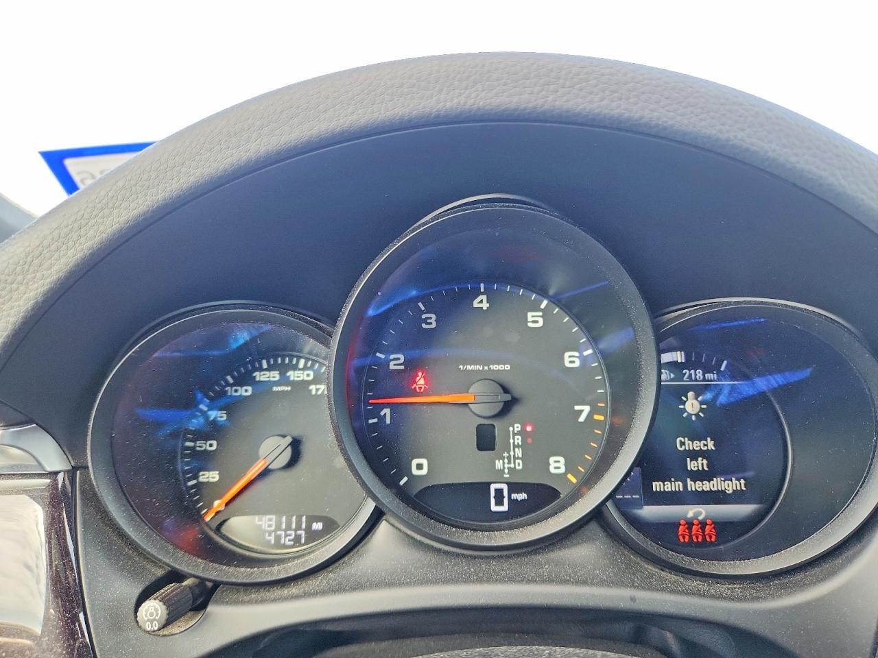 2021 PORSCHE Macan