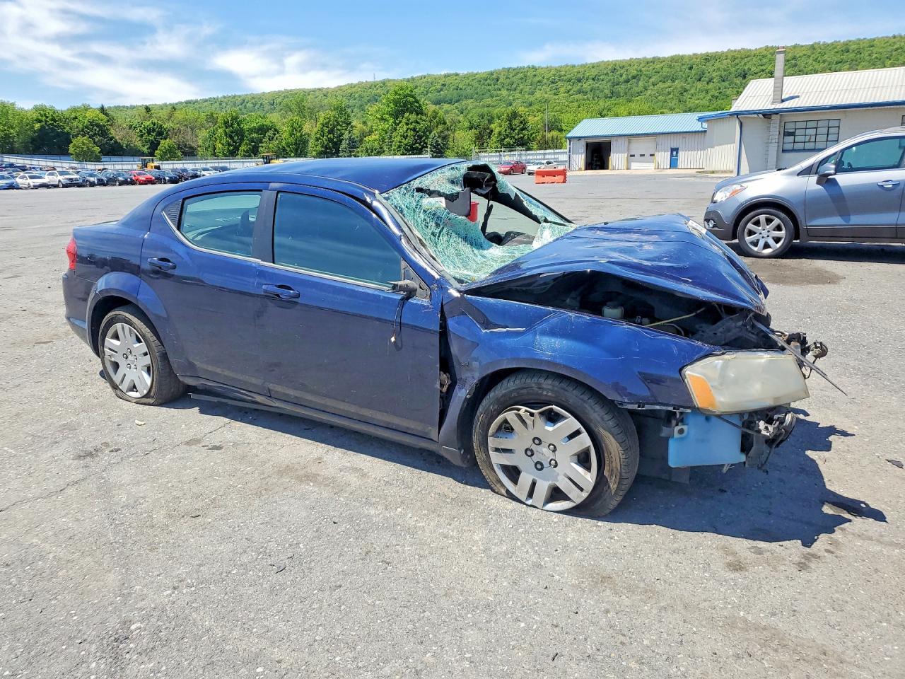 2013 DODGE Avenger