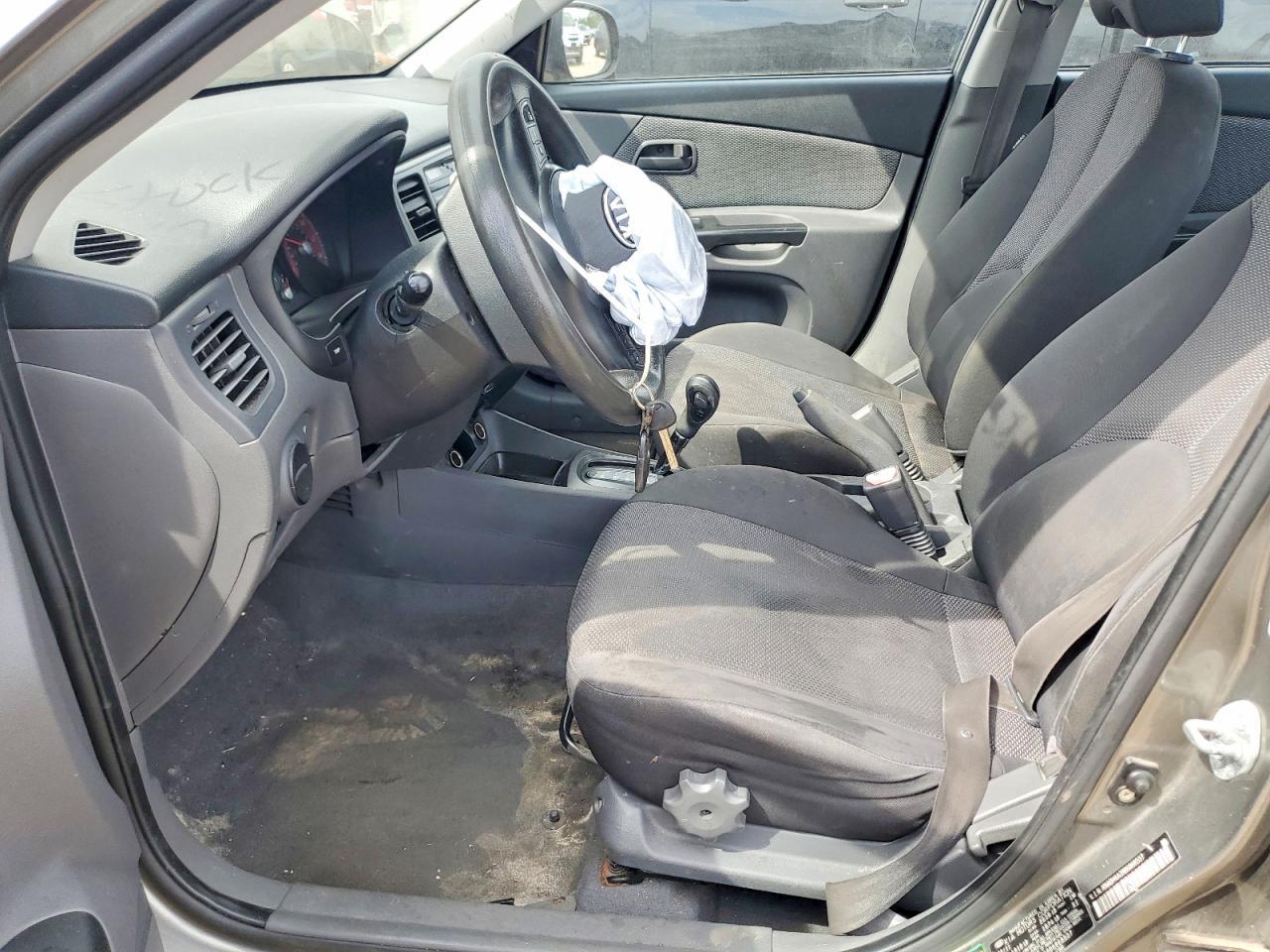 2011 KIA RIO