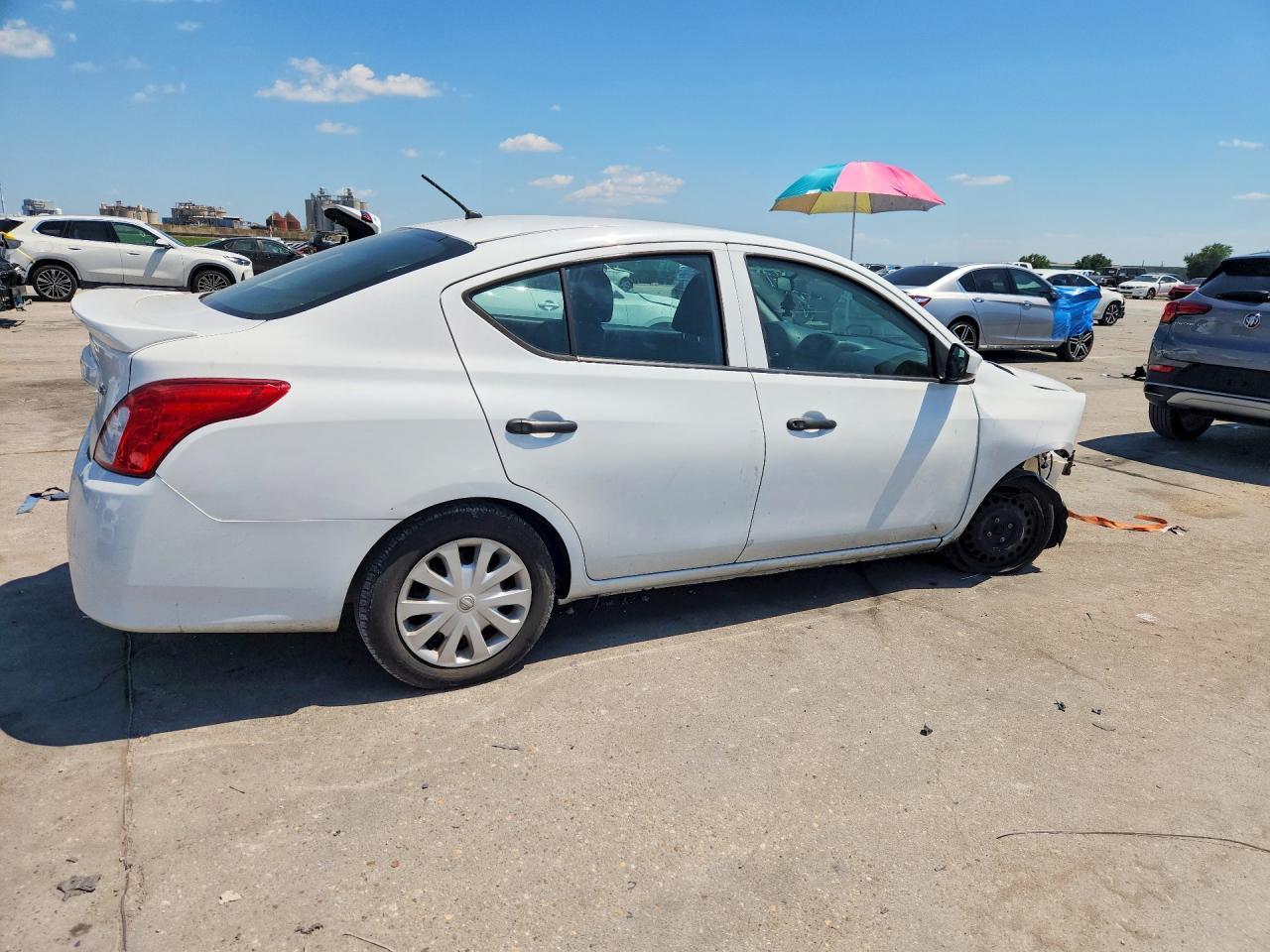 2018 NISSAN VERSA