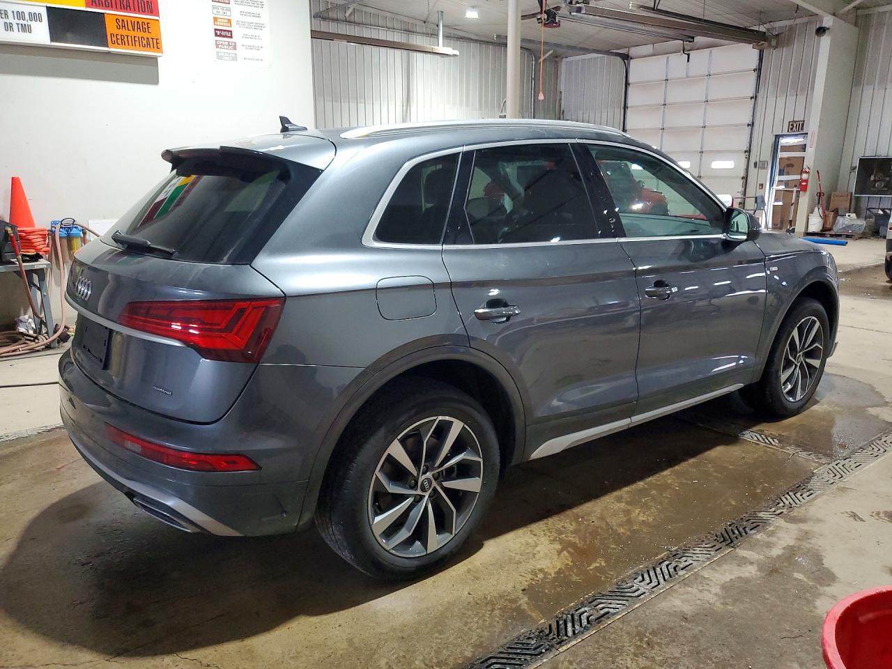 2022 AUDI Q5