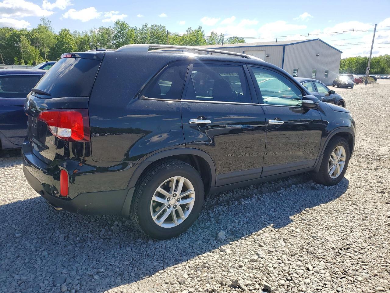 2015 KIA SORENTO