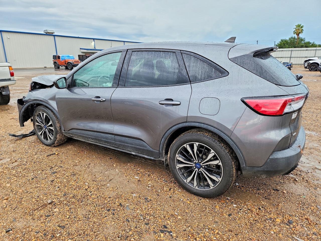2022 FORD ESCAPE