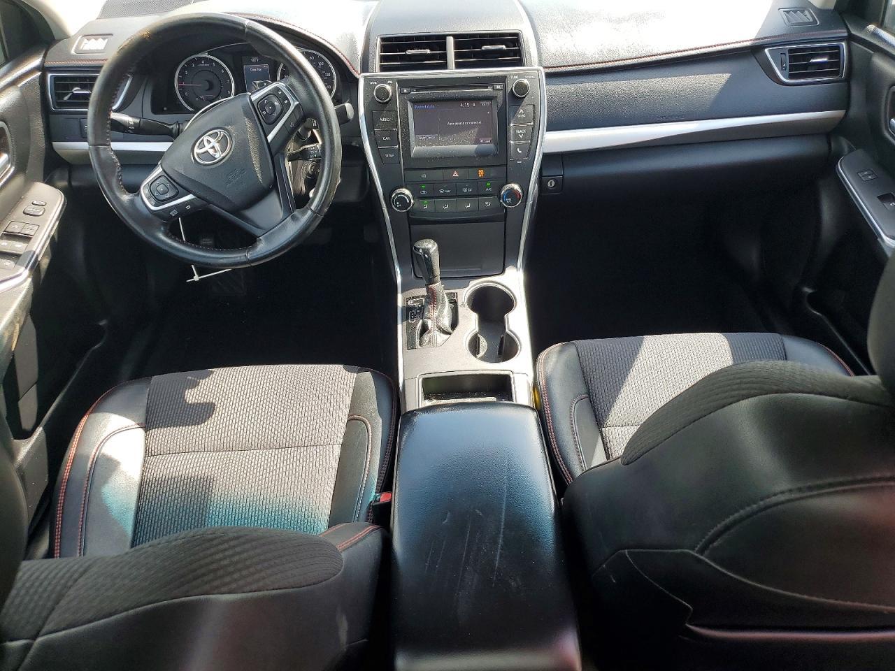 2016 TOYOTA CAMRY