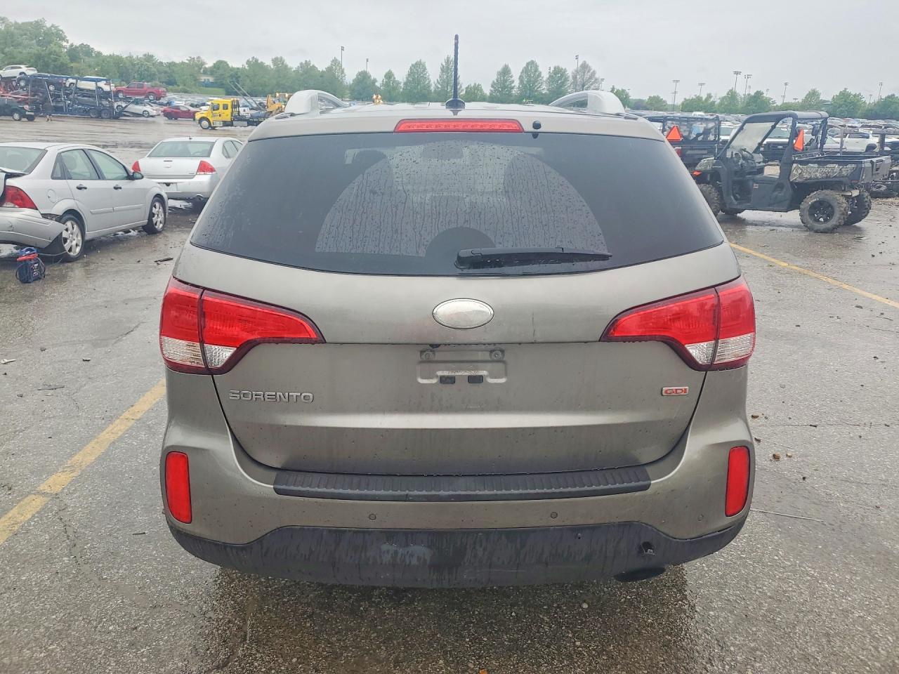 2015 KIA SORENTO