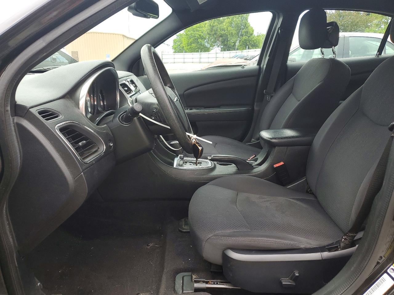 2013 CHRYSLER 200