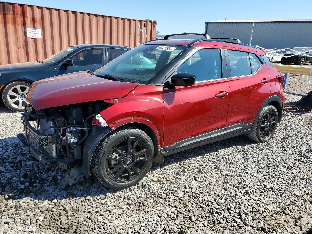 2021 NISSAN KICKS