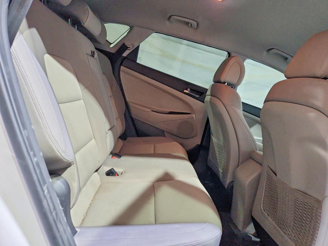 2016 HYUNDAI TUCSON