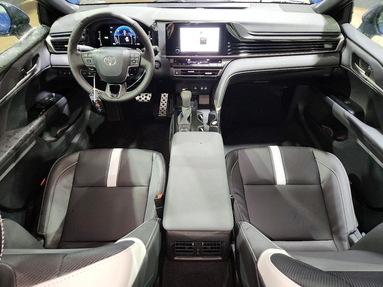 2026 TOYOTA CAMRY