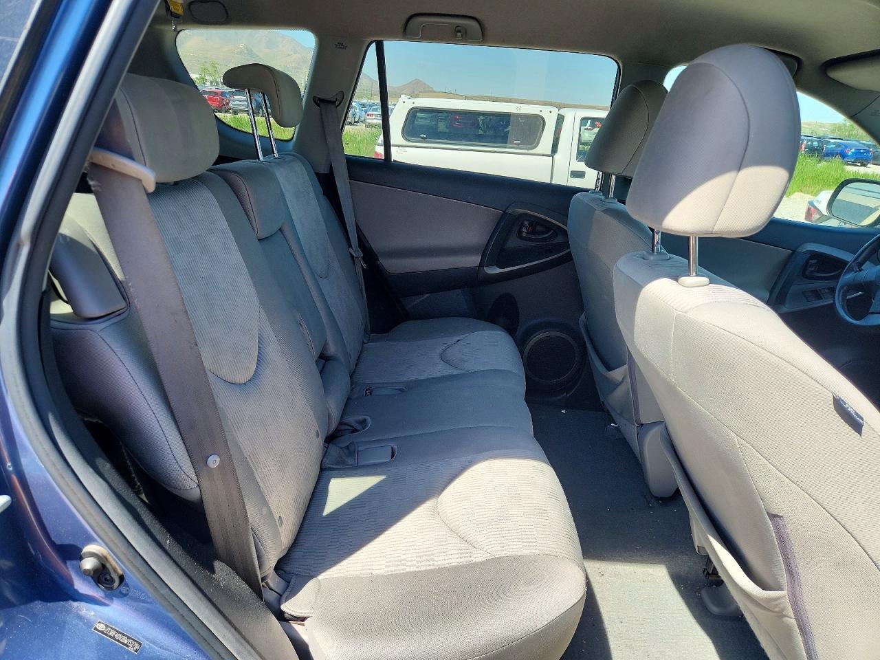 2011 TOYOTA RAV4
