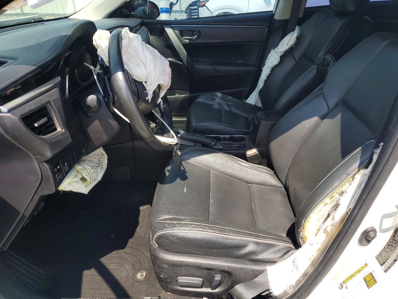 2015 TOYOTA COROLLA