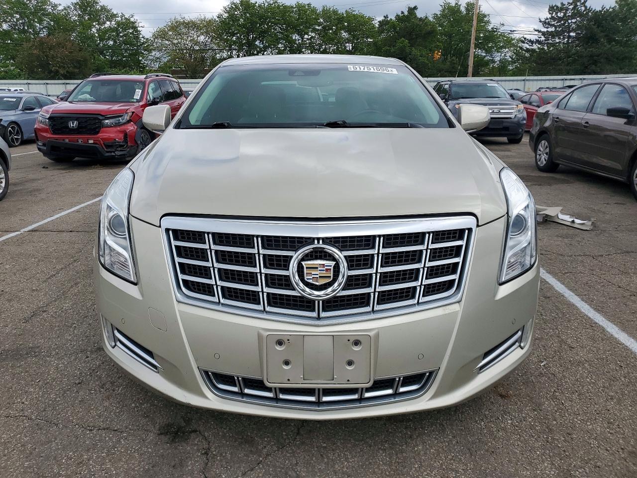 2013 CADILLAC XTS