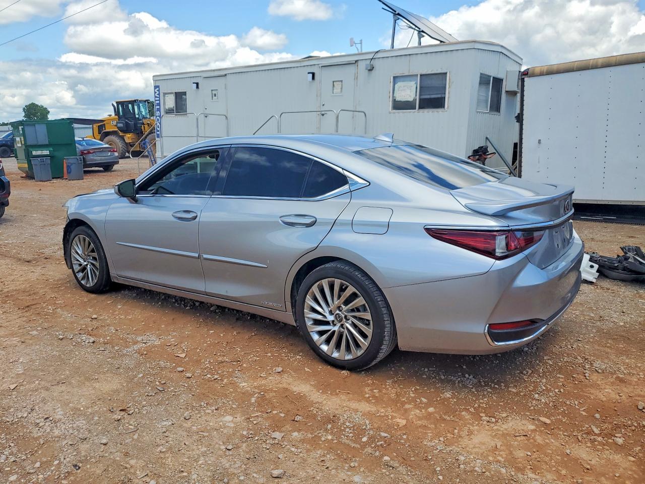 2022 LEXUS ES 300H