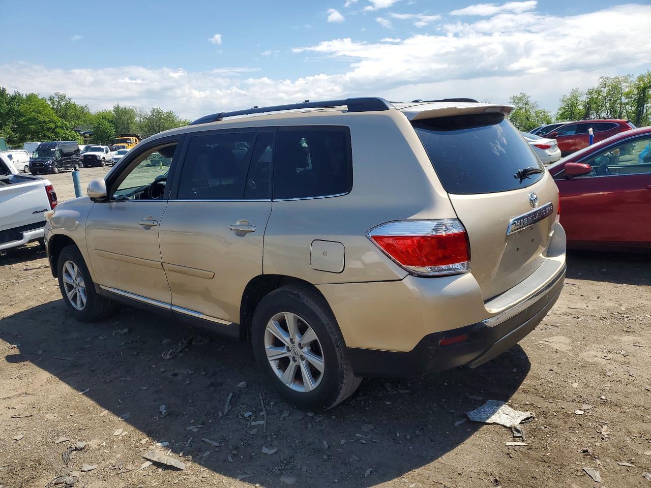 2011 TOYOTA HIGHLANDER