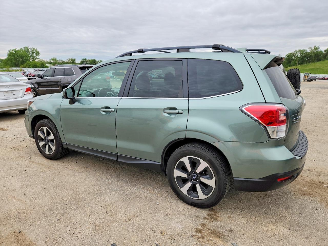 2018 SUBARU FORESTER