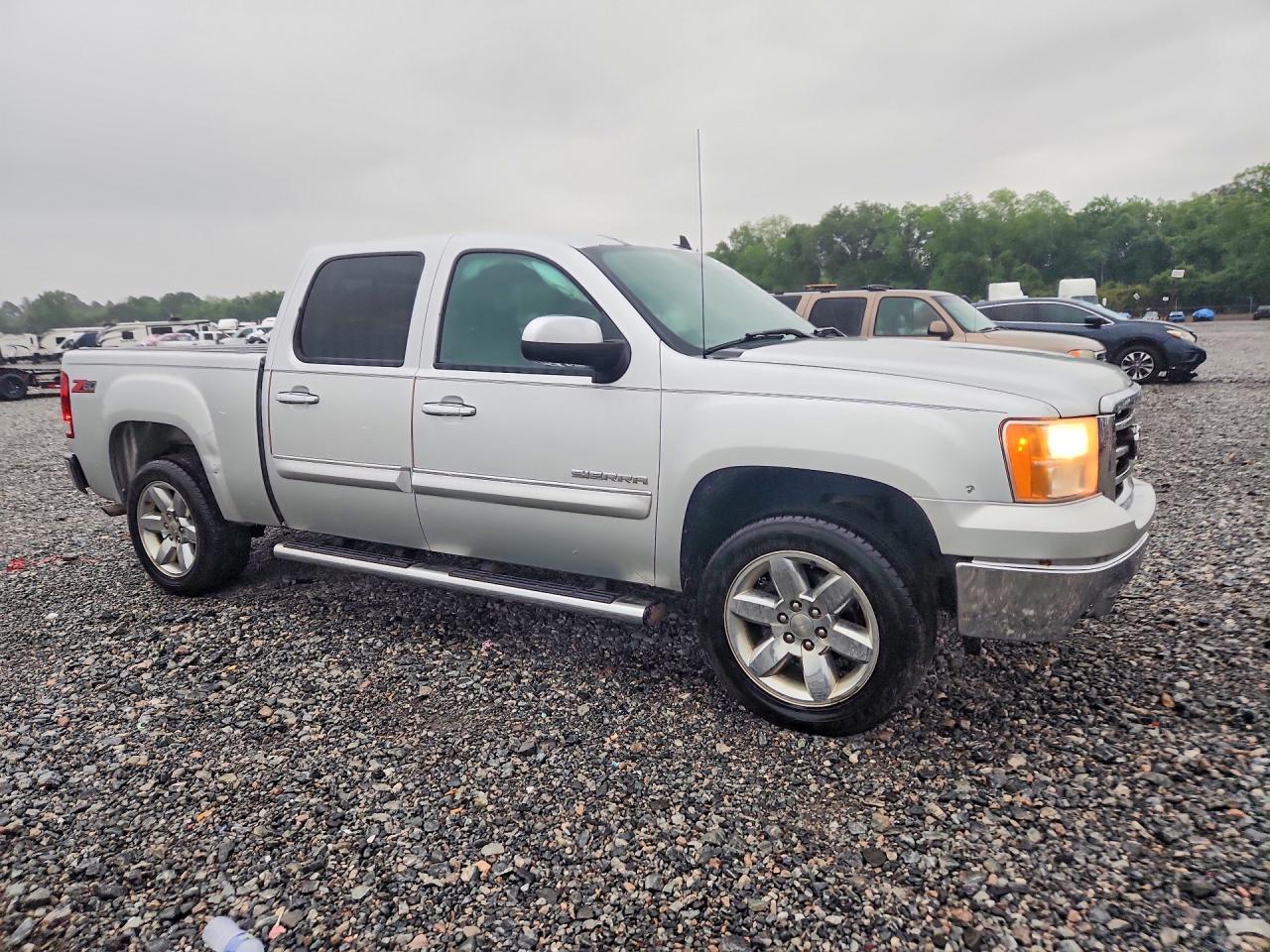 2013 GMC Sierra