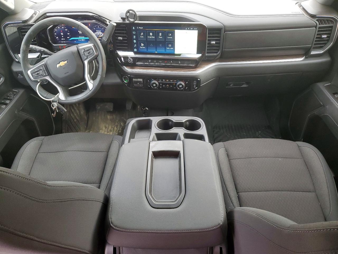 2026 CHEVROLET Silverado