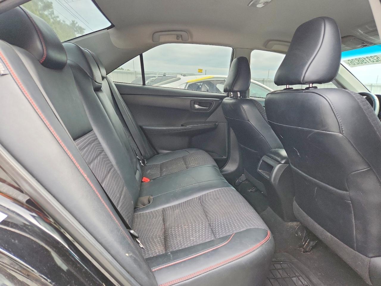 2015 TOYOTA CAMRY