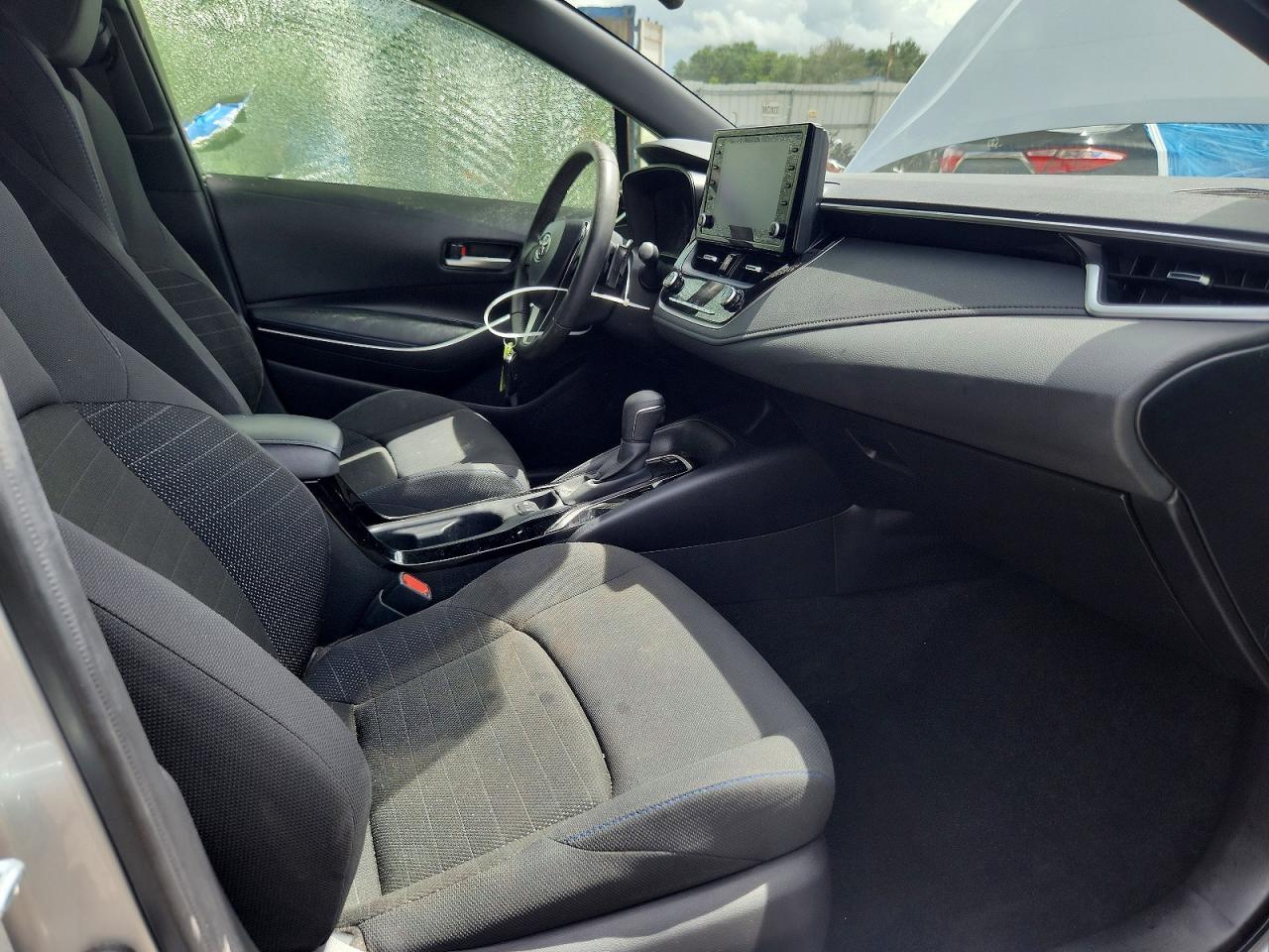 2022 TOYOTA COROLLA