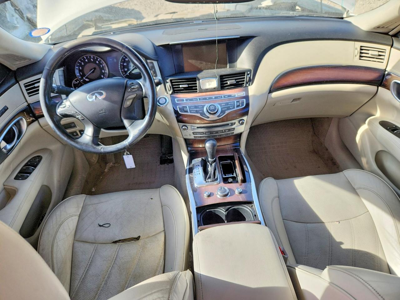 2012 INFINITI M56