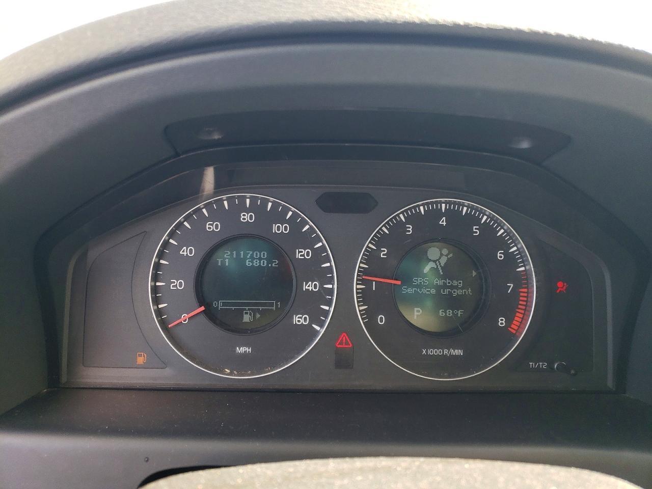 2008 VOLVO XC70