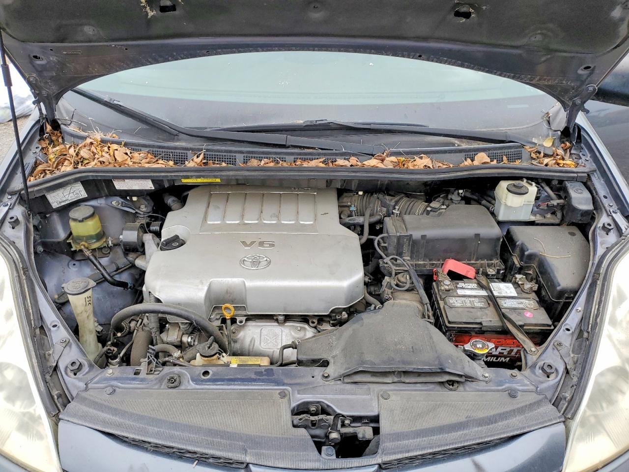 2009 TOYOTA SIENNA