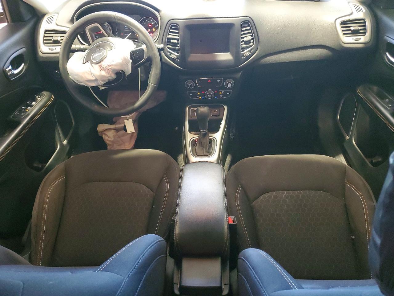 2021 JEEP Compass