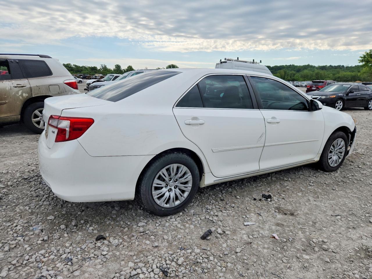2013 TOYOTA CAMRY