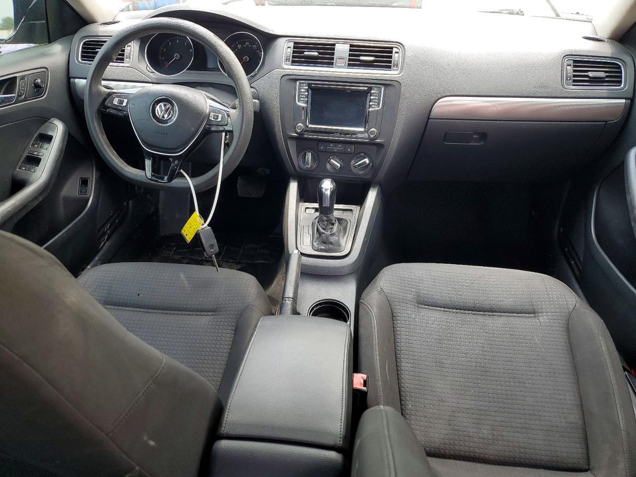 2016 VOLKSWAGEN JETTA