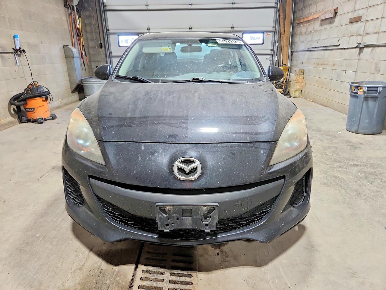2013 MAZDA 3