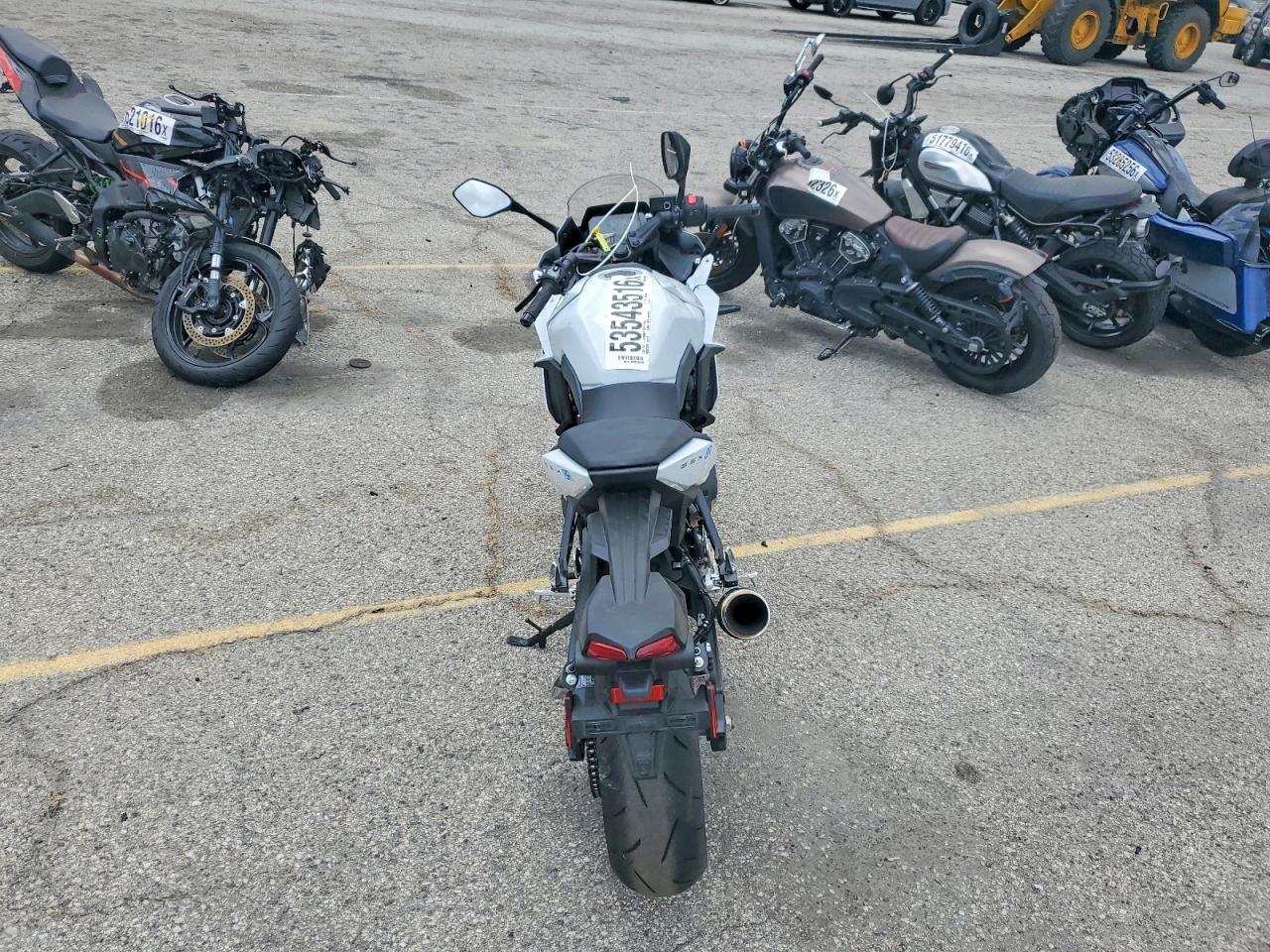 2026 SUZUKI Gsx800