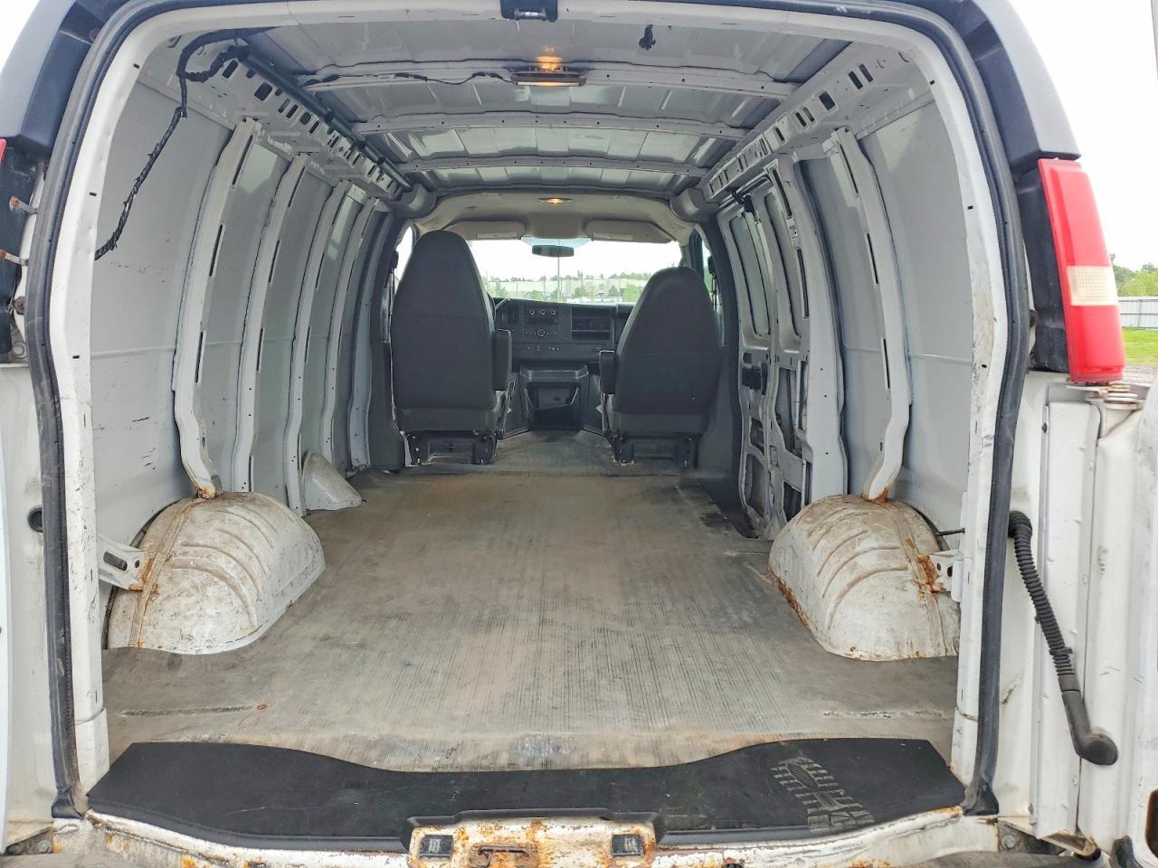 2013 CHEVROLET EXPRESS 2500