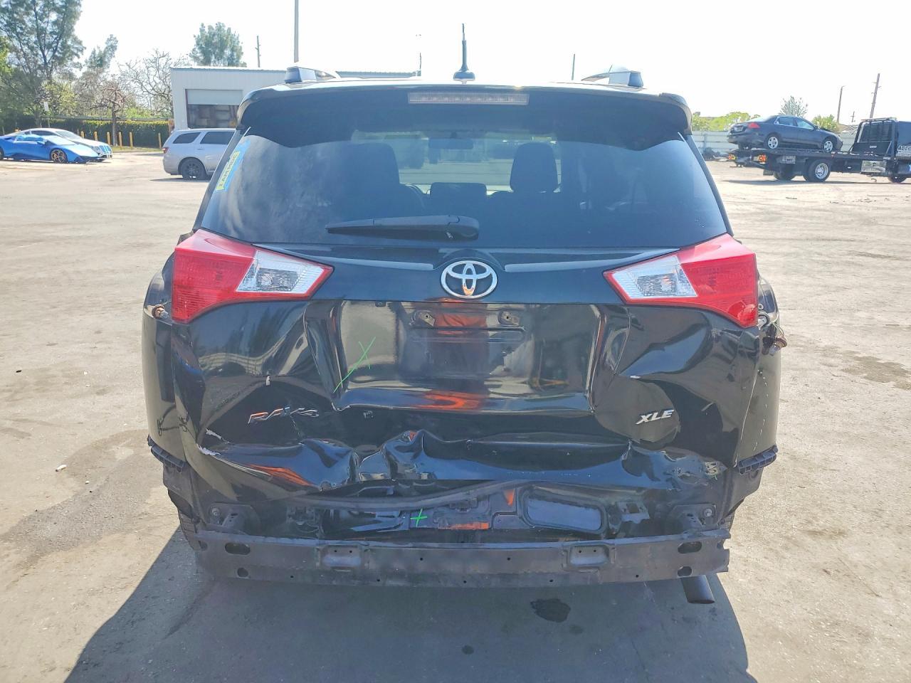 2015 TOYOTA RAV4