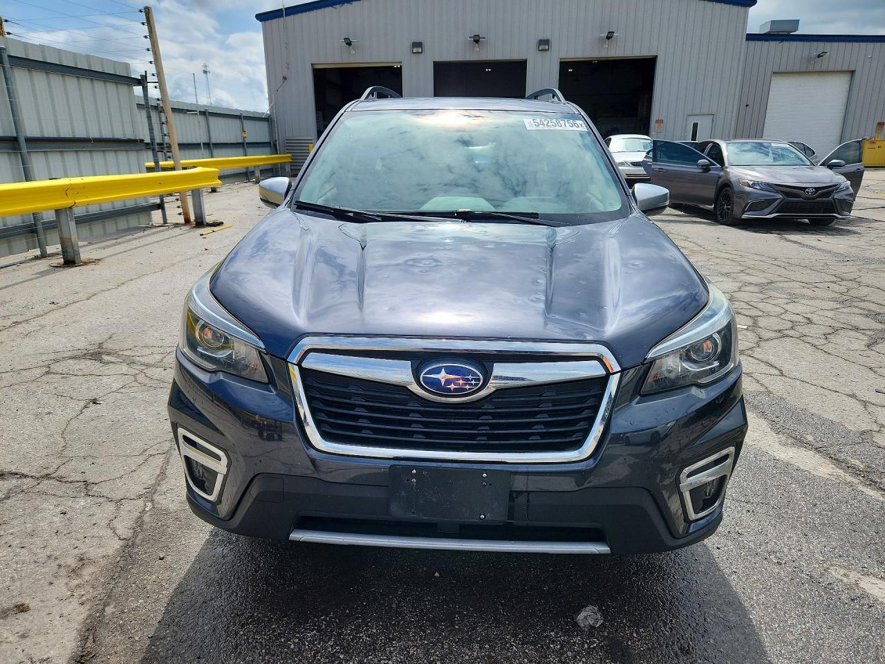 2019 SUBARU FORESTER