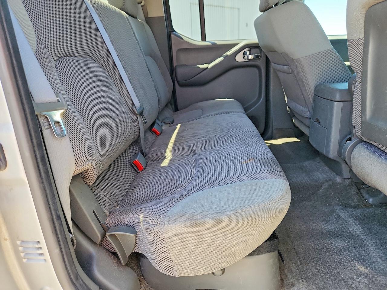 2011 NISSAN Frontier