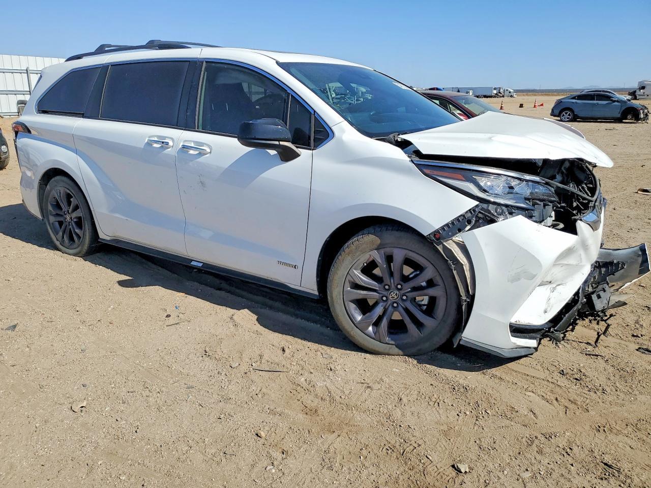 2021 TOYOTA SIENNA